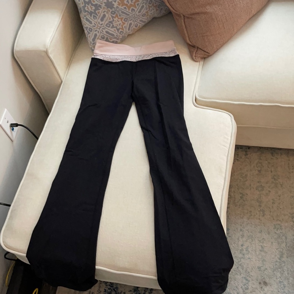 LuluLemon flare yoga pants
